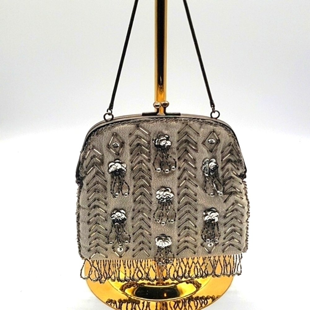 HONG KONG Vintage Beaded & Sequin Evening Purse Silver White